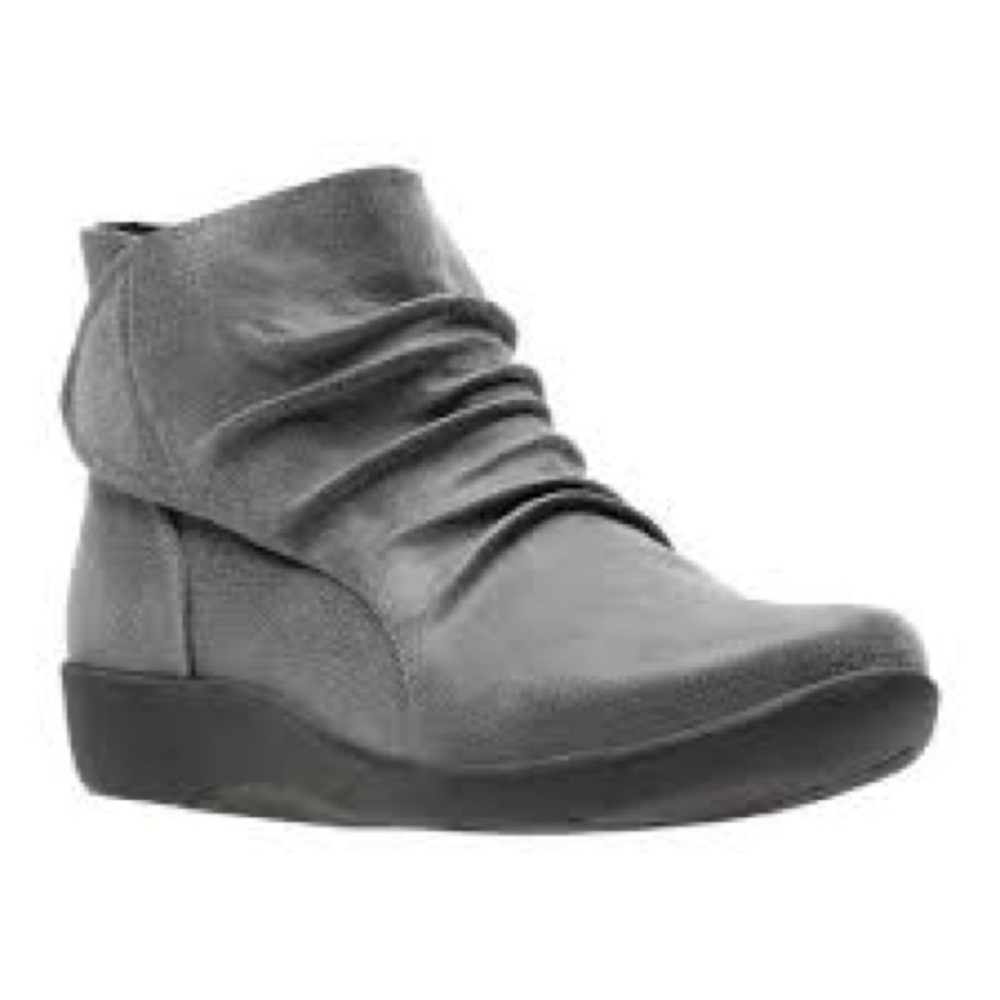 Clarks cloudsteppers Sillian‎ Sway Booties gray size 8